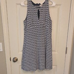 LOFT Black and White Sleeveless Lophple Midi Dress Size Small Petite